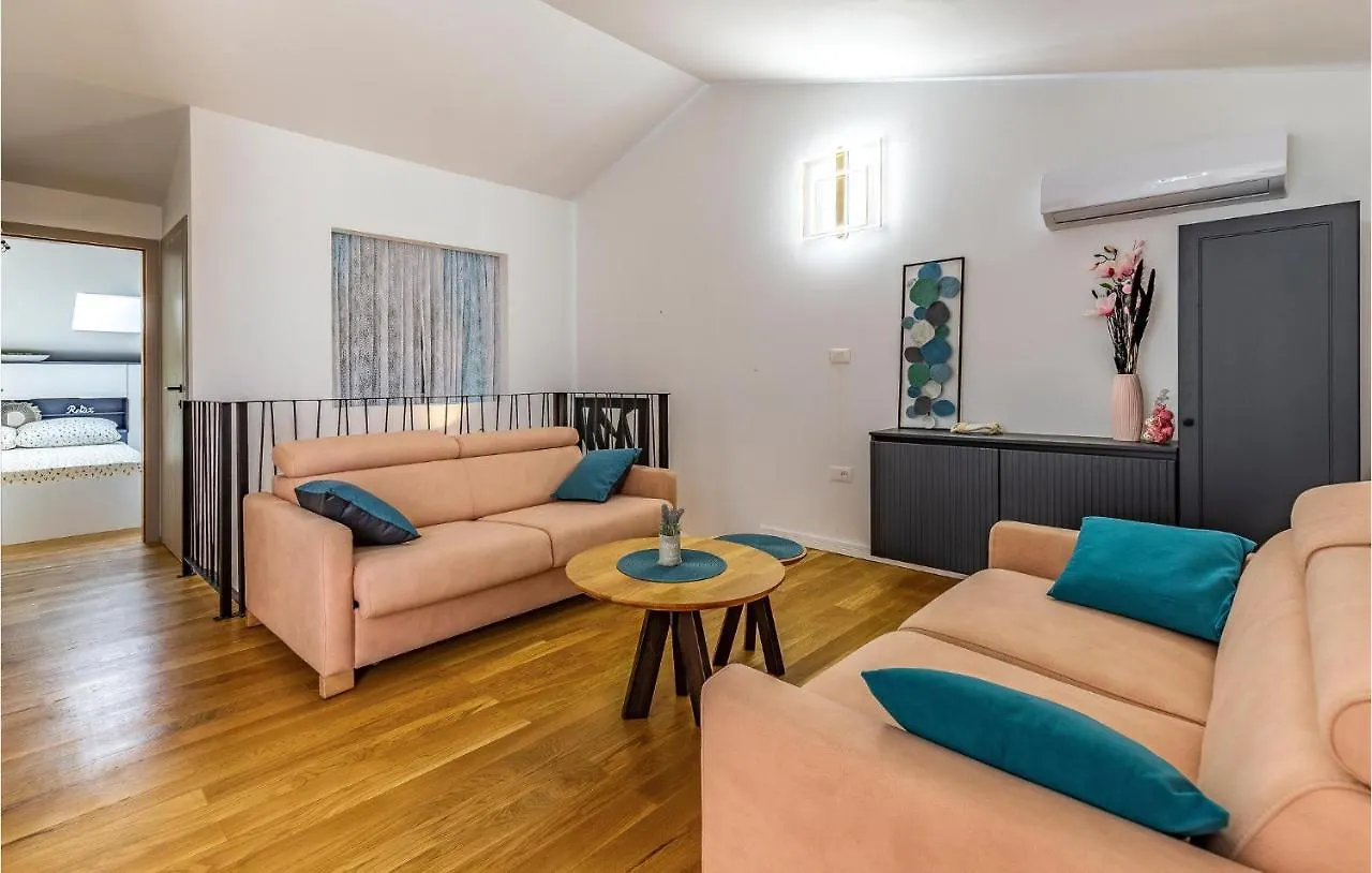 Amazing Apartment In Medulin With House Sea View