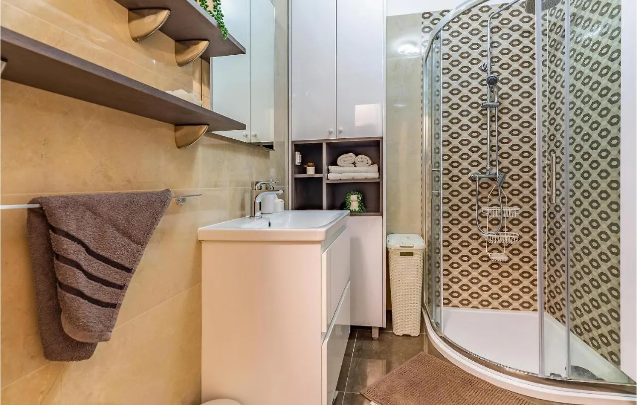 Amazing Apartment In Medulin With House Sea View