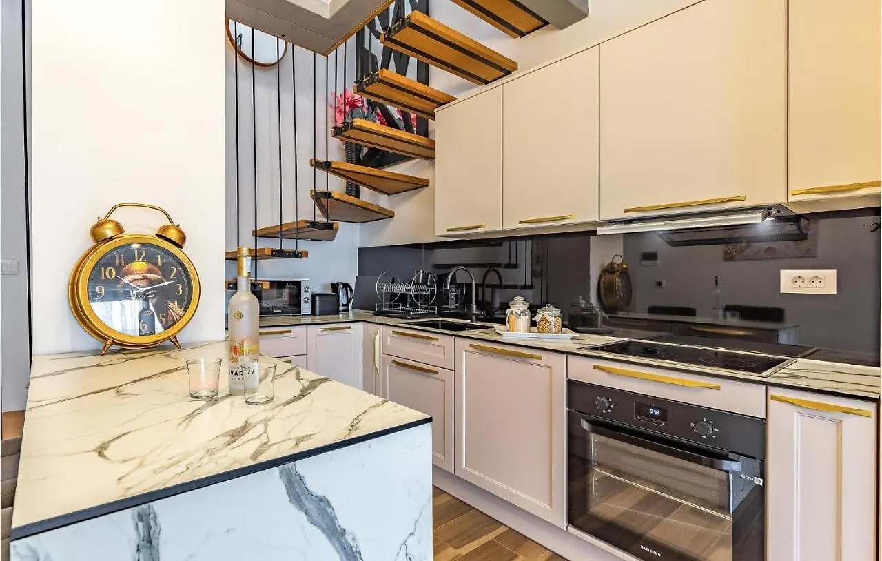 Amazing Apartment In Medulin With House Sea View