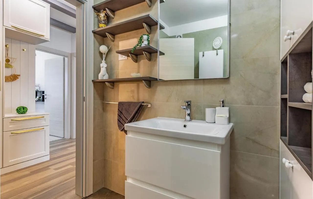 Amazing Apartment In Medulin With House Sea View