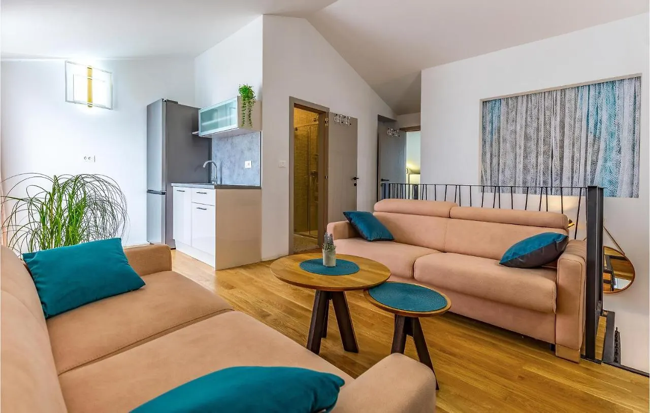 Amazing Apartment In Medulin With House Sea View