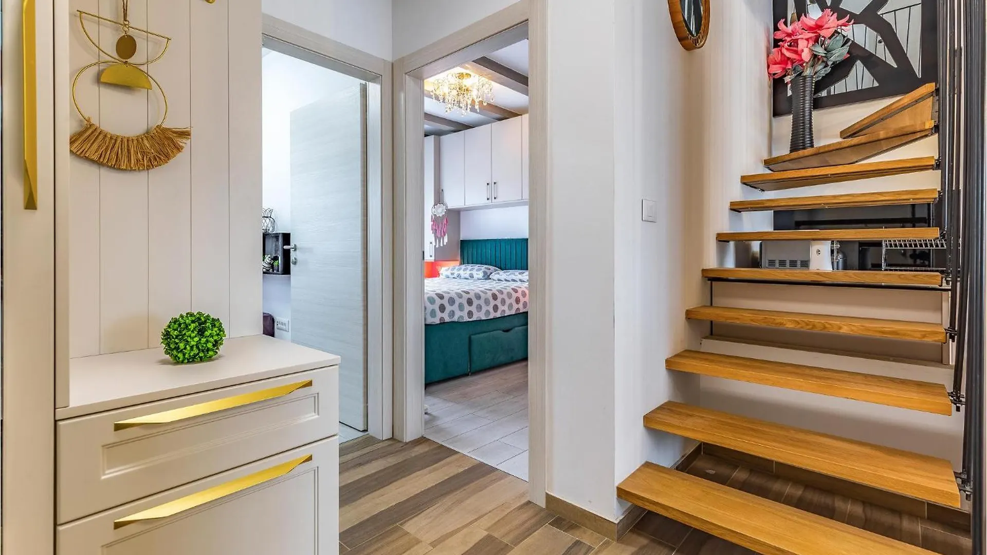 Amazing Apartment In Medulin With House Sea View
